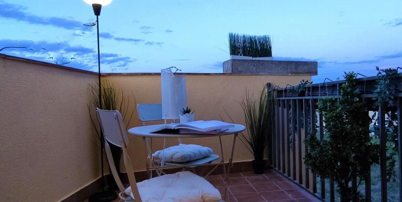 La Casa De Fuentetoba Villa Bagian luar foto